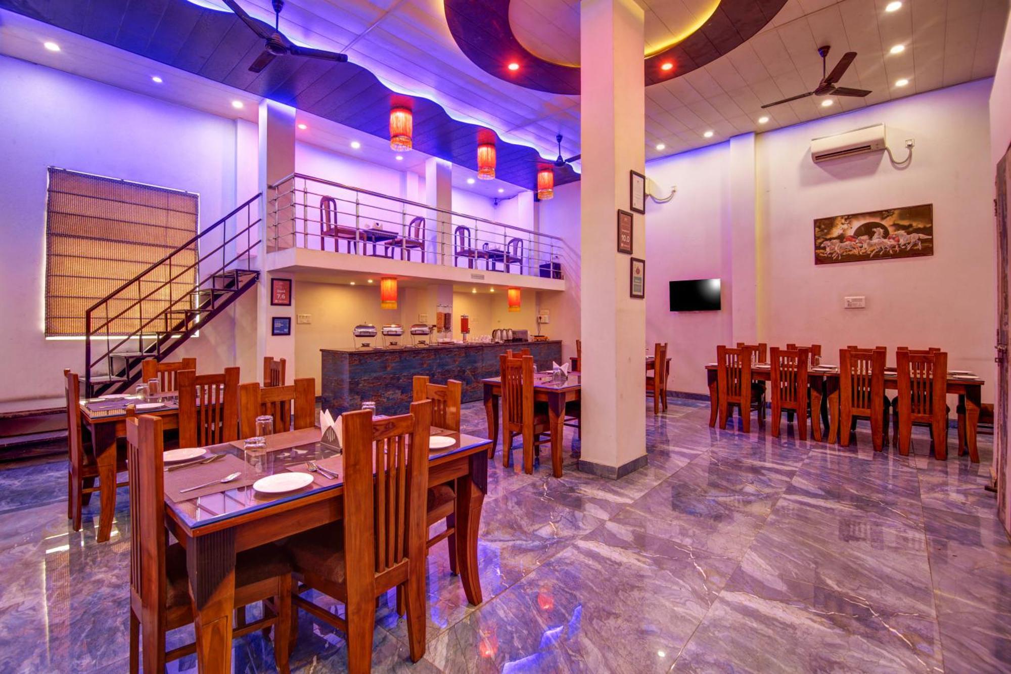 Gracious By Vishesh Hotels & Home Stay Нью-Делі Екстер'єр фото