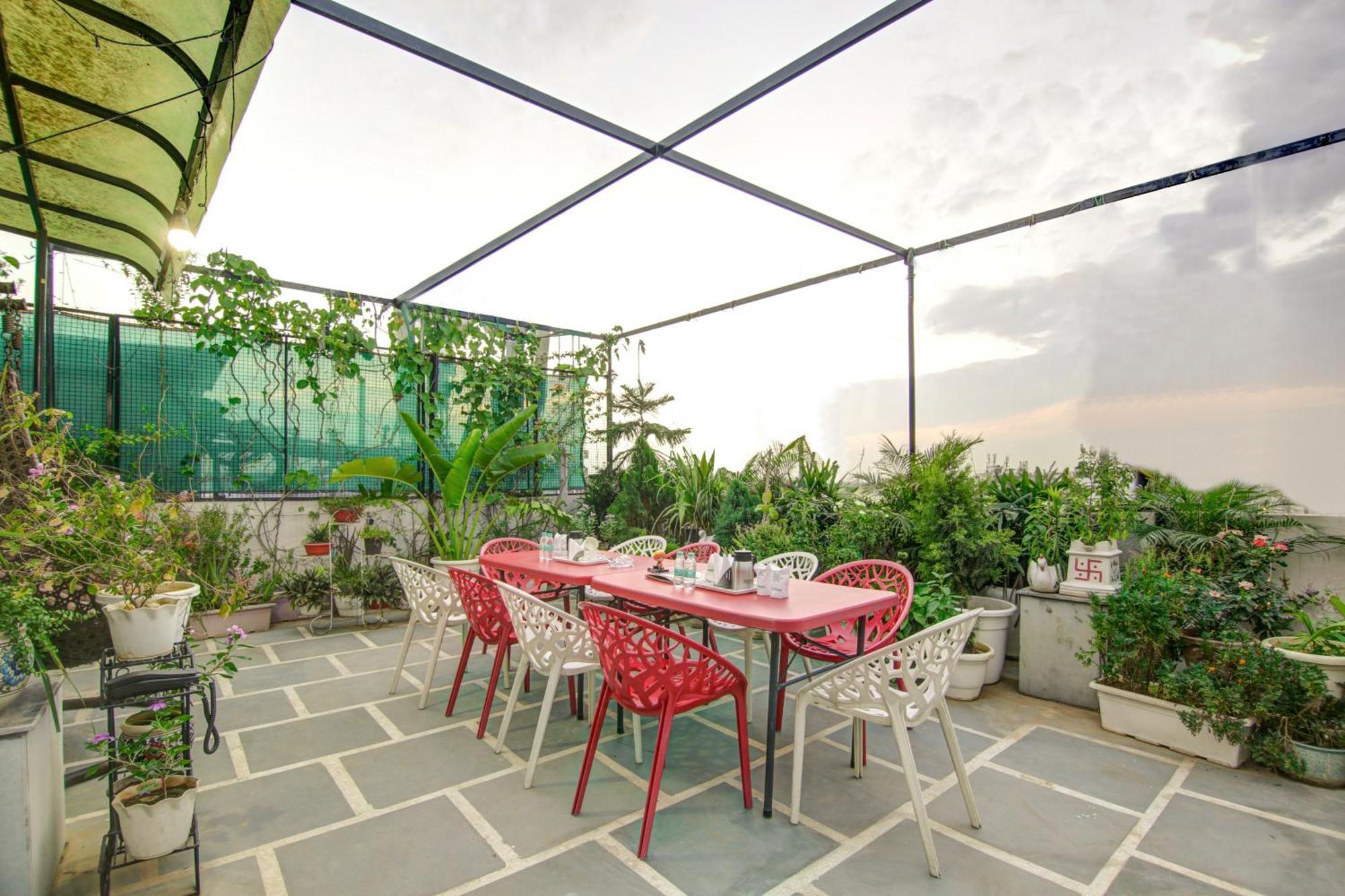 Gracious By Vishesh Hotels & Home Stay Нью-Делі Екстер'єр фото