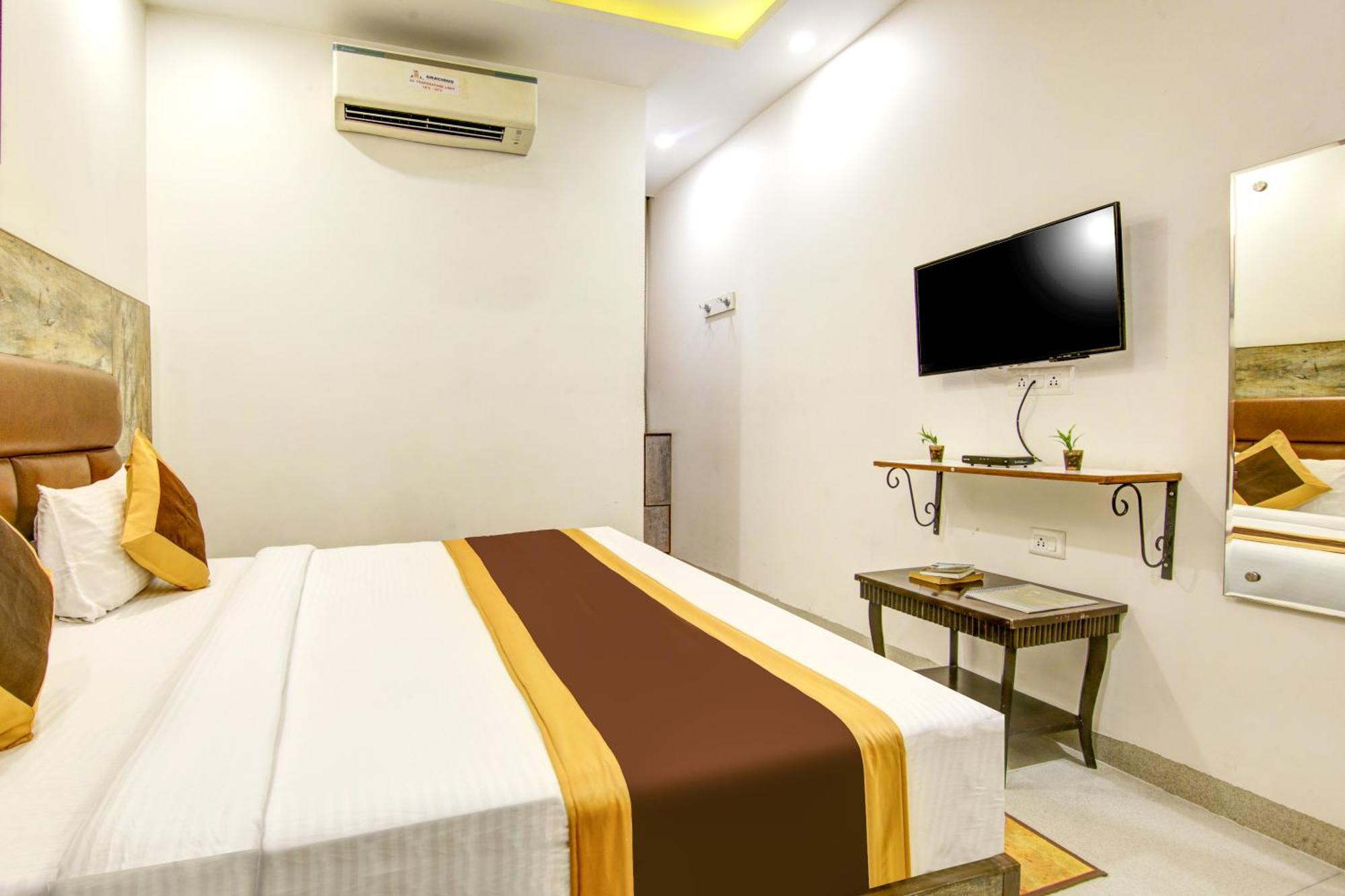 Gracious By Vishesh Hotels & Home Stay Нью-Делі Екстер'єр фото
